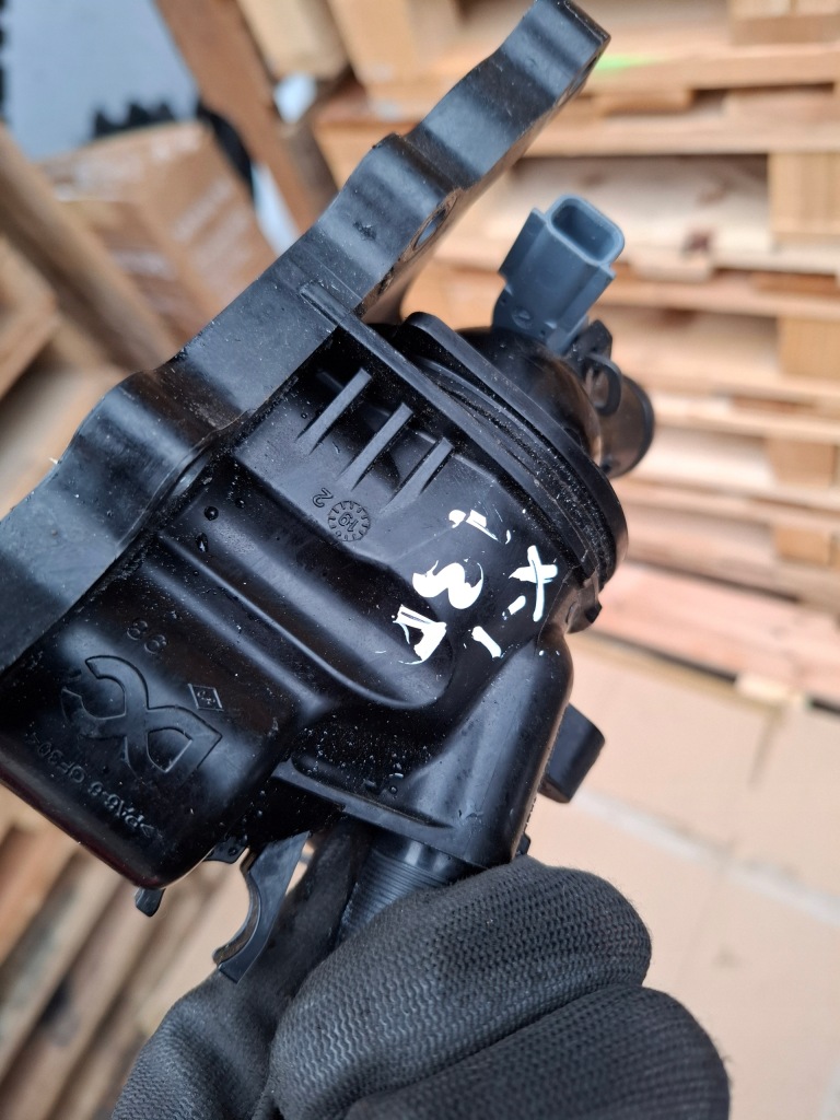 фото №6, Термостат корпус nissan x-trail t32 renault hr13 1.3 dig-t