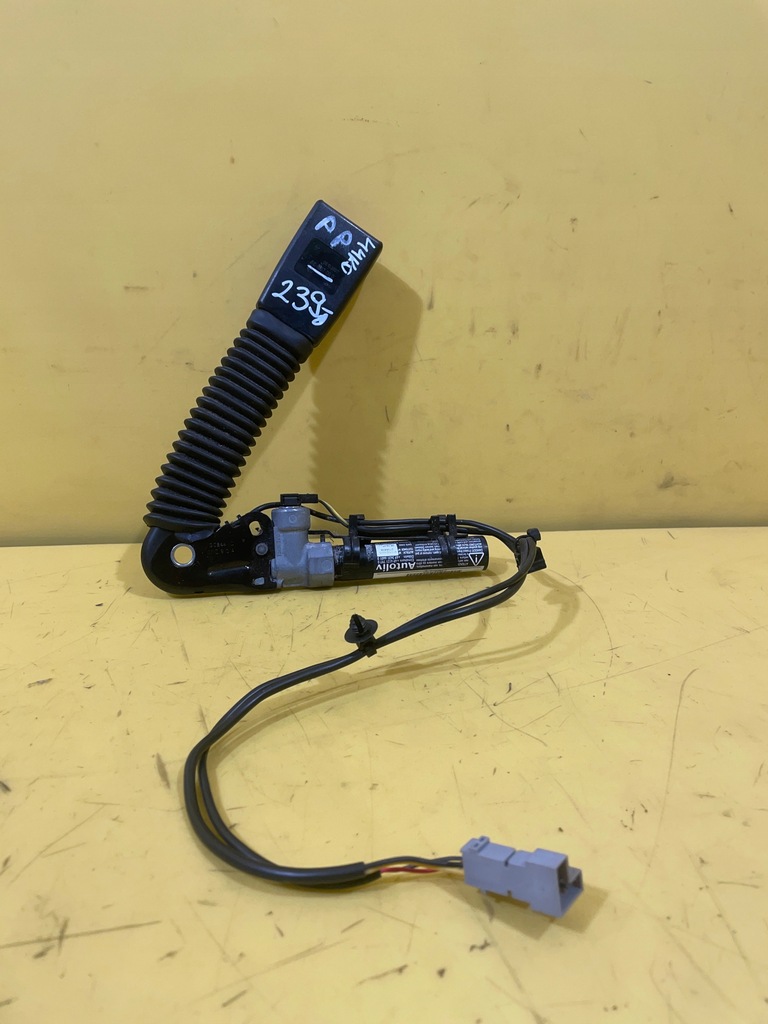 фото №1, Mini cooper r56 - натягувач правий - перед - 61083700d