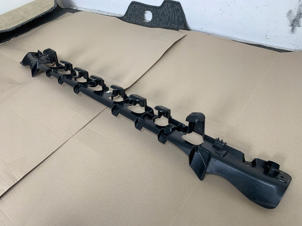 фото №3, Ford mustang mach-e rwd 21r кронштейн напрямна бампера задня задній середній