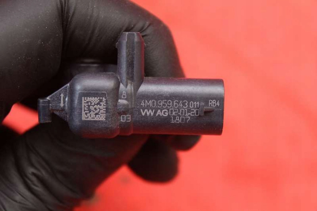 фото №5, Датчик ударный левый задняя 4m0959643 skoda kamiq 19-