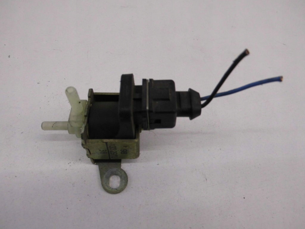 фото №1, Mercedes vito 1 w638 клапан повітря 2,3td 133297u 133 297u