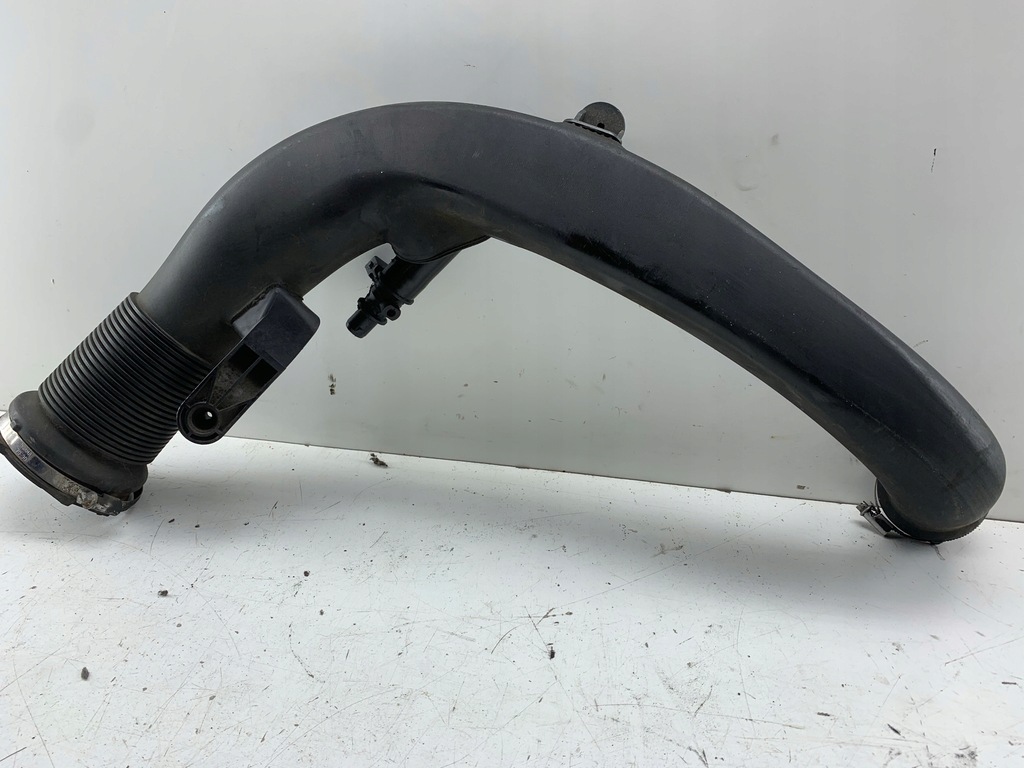 фото №1, Volvo c30 lift 2.0 d труба шланг воздуха d3