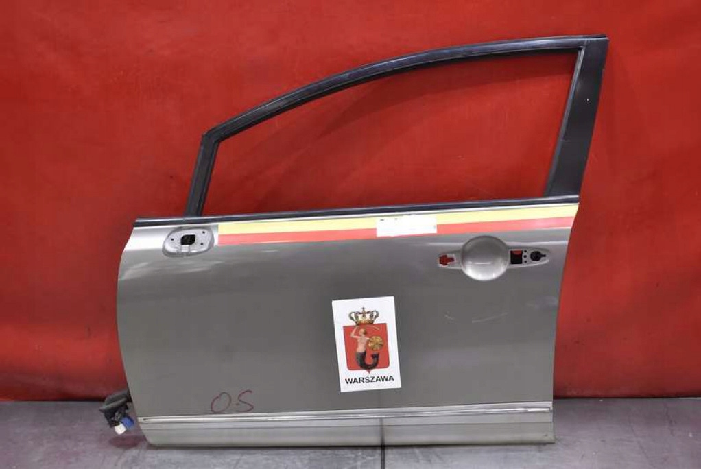 Купить Дверь левая перед передние серые honda civic 8 viii sedan 05-08