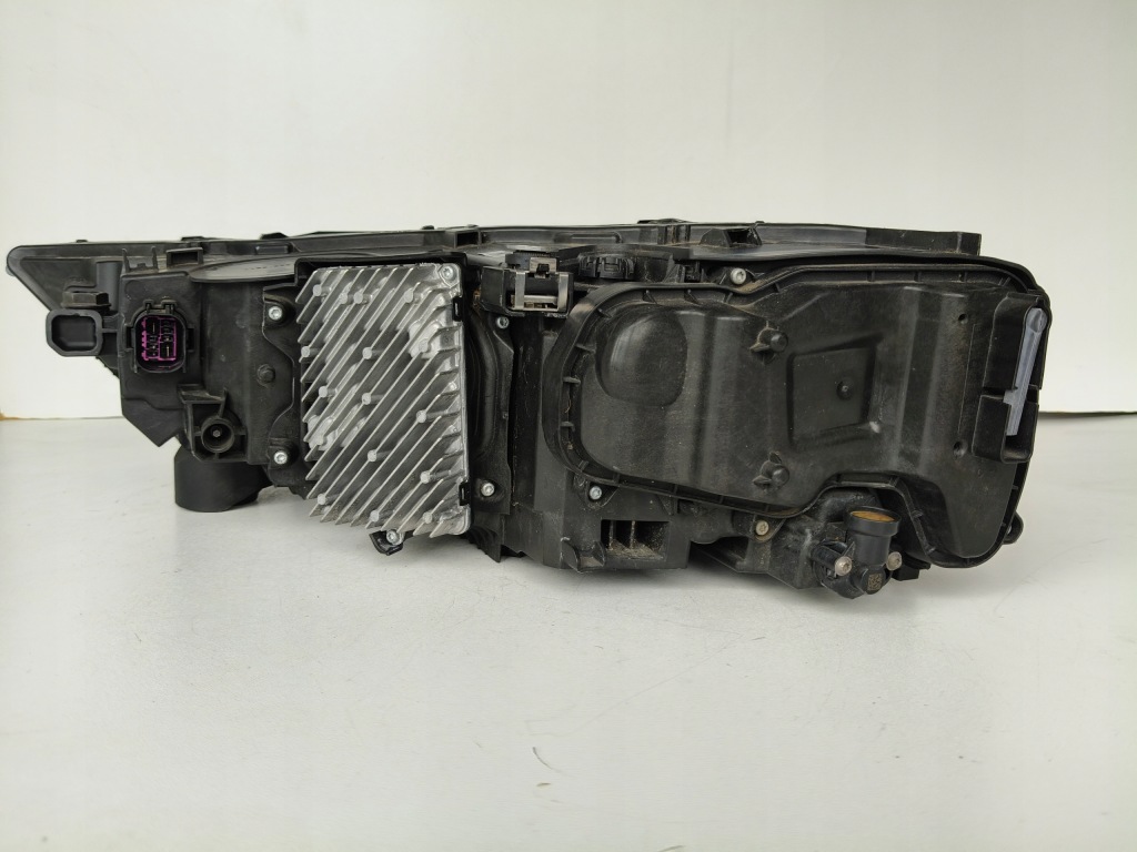 Фара правый  фара audi q7 4m 4m0 19- рестайлинг  full led matrix в Украине