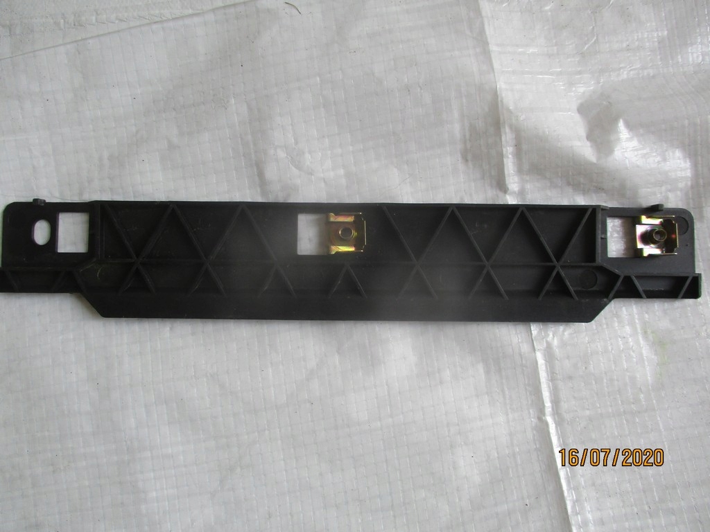 фото №5, Кронштейн пластик audi a3 8l 8l0880337