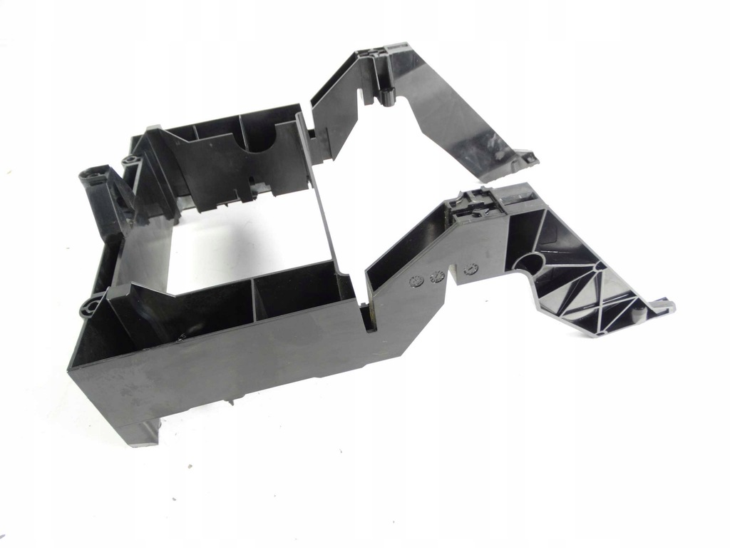 фото №1, Mercedes e klasa w211 рамка каркас радіо a2116800134