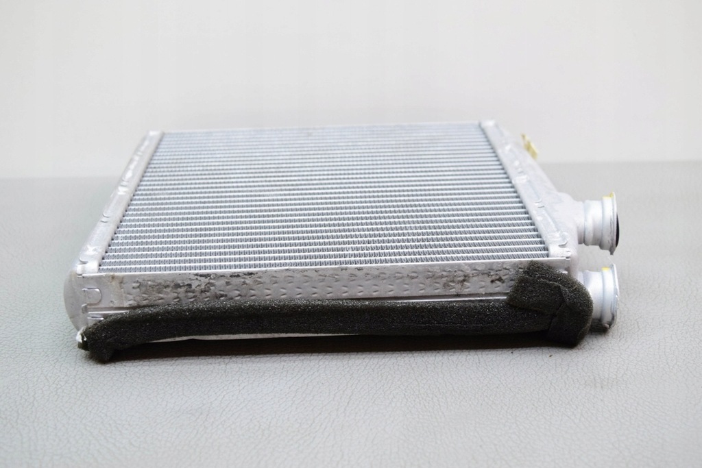 фото №7, Радиатор отопителя land rover range rover evoque l538 k9873005 2.0l