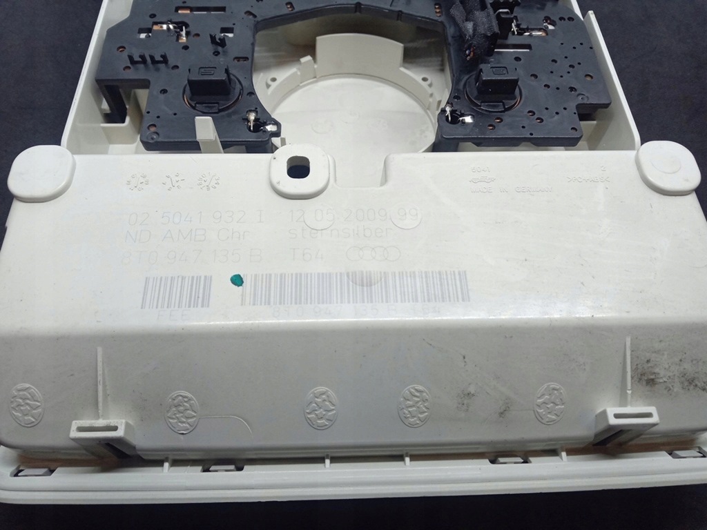 фото №8, Лампа стельовий audi a4 b8 8t0947135b