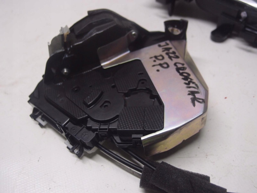 фото №8, Замок дверь правый перед jazz v crosstar n04-12410