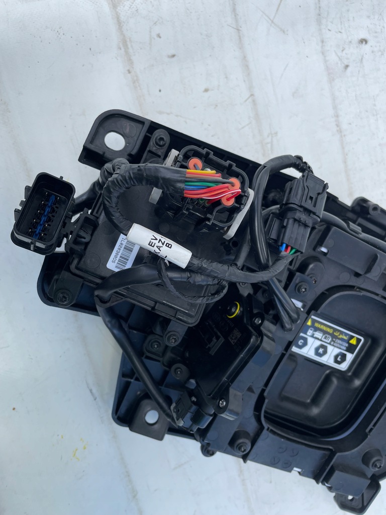 фото №11, Hyundai kona ev electric lift роз'єм заряджання кришка оригінал 86340-k4aa0