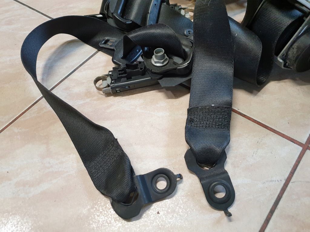 фото №6, Pas безпеки натягувач mercedes r w251 r/l