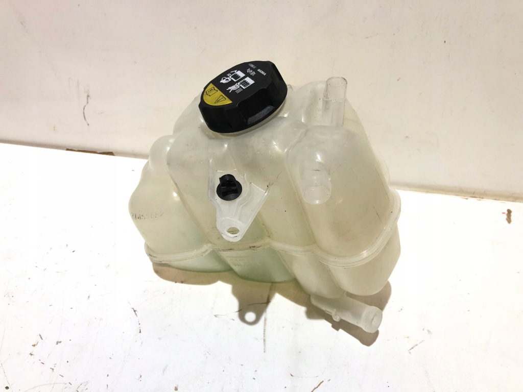 фото №7, Volvo v60 ii 2.0 t8 бак расширительный 31465682