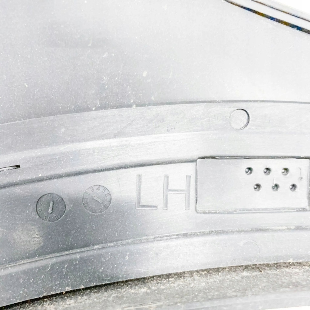 фото №9, Volvo s90, v90 2019 ліва сторона молдинг крила заднього