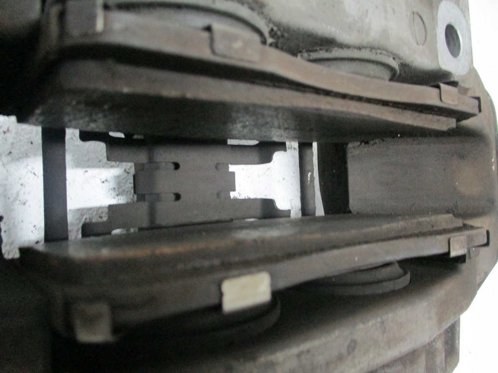 фото №10, Супорт супорти alfa romeo stelvio 2,0i 17r перед передній