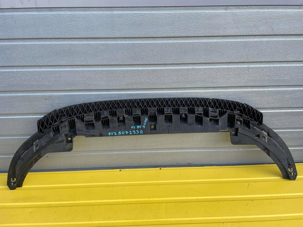 фото №1, Audi a3 8v защита плита pod бампер 8v3807233a