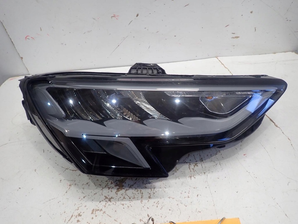 фото №1, Лампа перед правая audi a3 2020- full led 8y