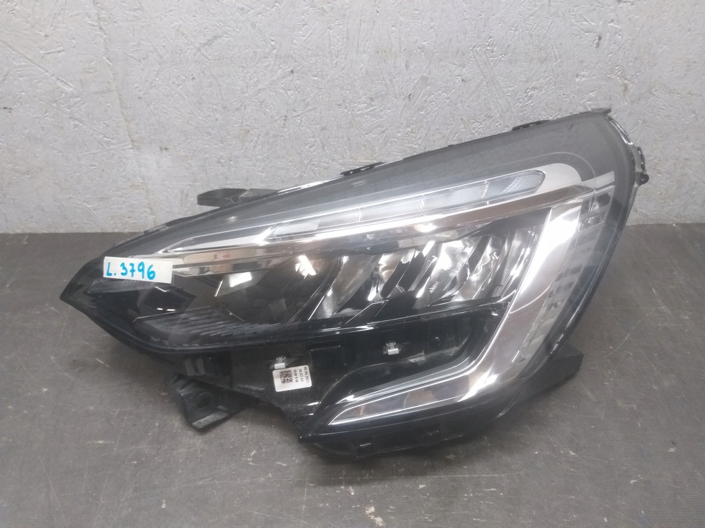 фото №1, Лампа перед левая renault clio v 5 full led 260609987r