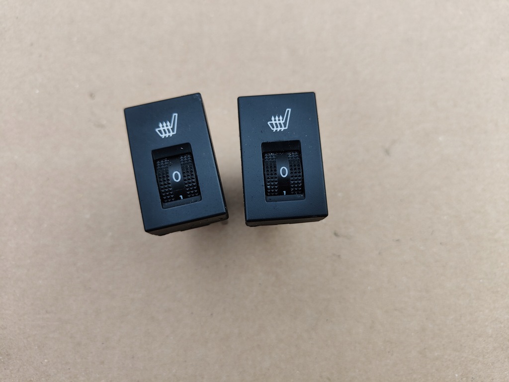 фото №1, Выключатель подогрев сиденье перед mazda 3 bl