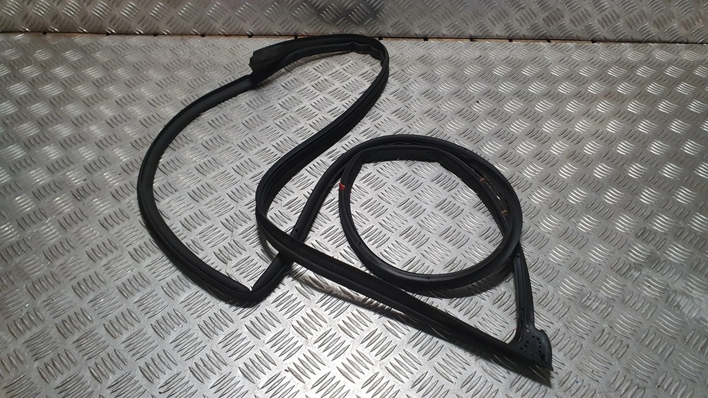 фото №1, Прокладка дверь правый перед kia ceed iii hb 18-