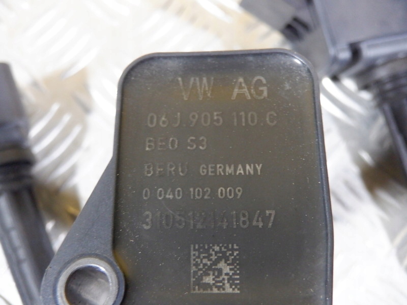 фото №4, Котушки котушка запалювання vw audi 2.0 tsi 06j905110c