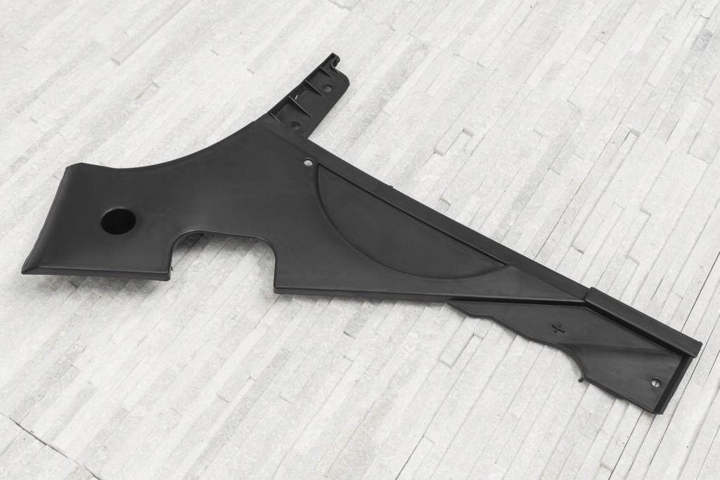 Bmw 5 f10 седан 2010-2016 накладка бака права Доставка