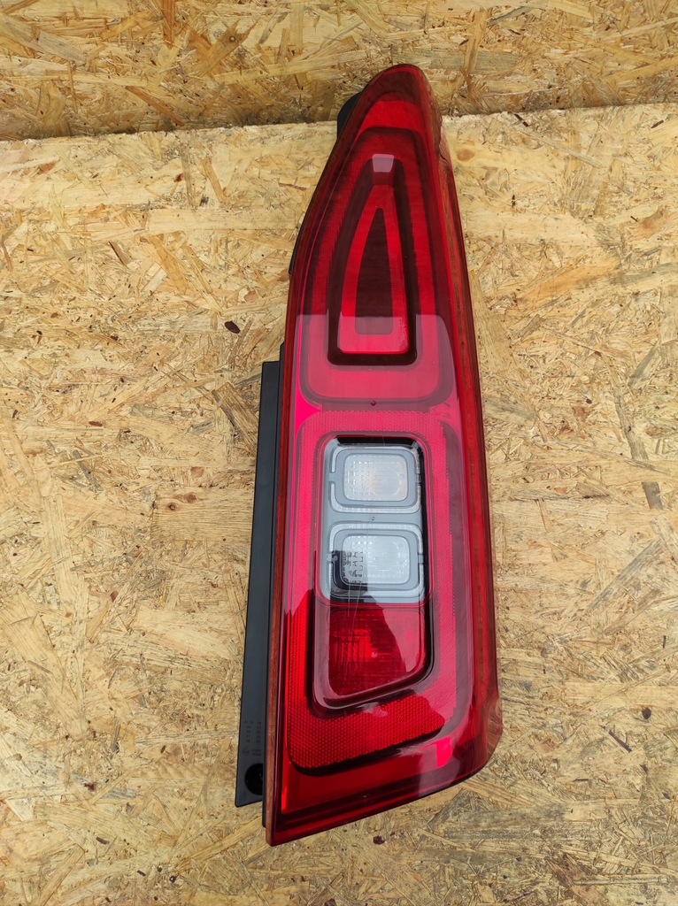 фото №1, Лампа задняя правая citroen berlingo iv combo e