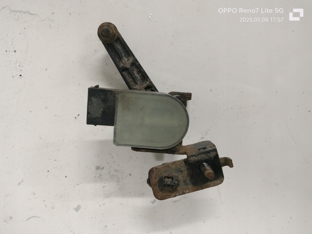 фото №1, Датчик вирівнювання фара 8200000772 renault laguna ксенон