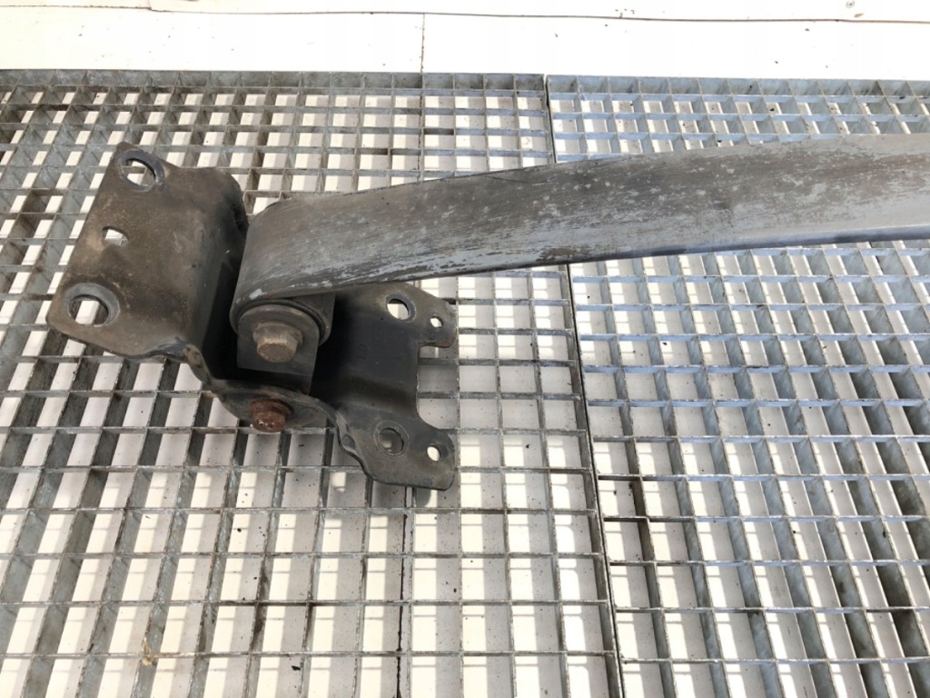 Рессора правый задний  renault master iii bus щетка задний, правая в Украине