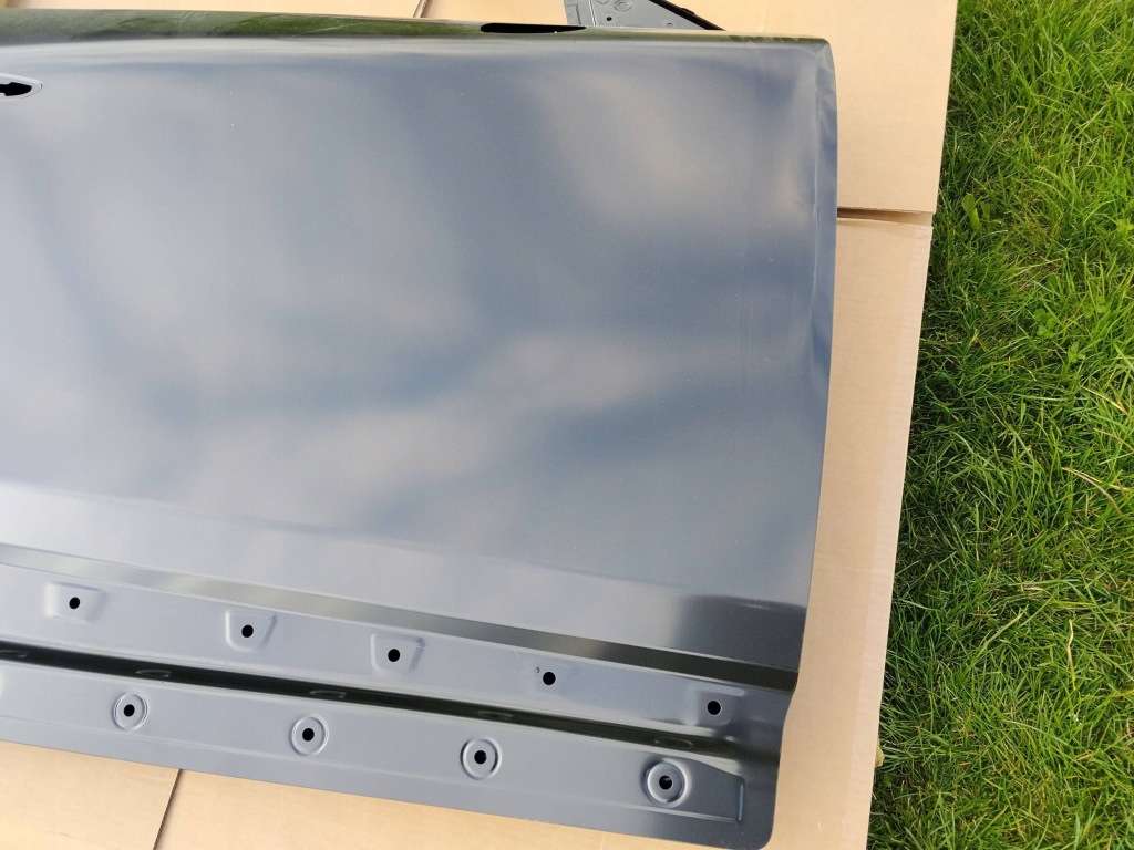 Купить Дверь правое  перед передние mazda cx-30 cx30 новая  оригинал dfr558010