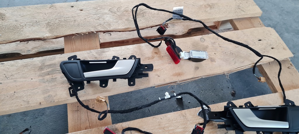 фото №3, S4 b8 lift a4 ручка подсвечиваемые внутреннее фонари led 4x