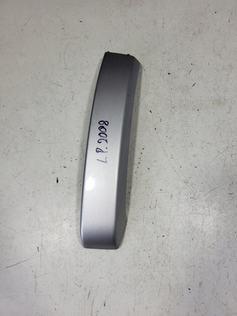 Купити Peugeot 2008 1 накладка рейлінг ліва передня 9678357880