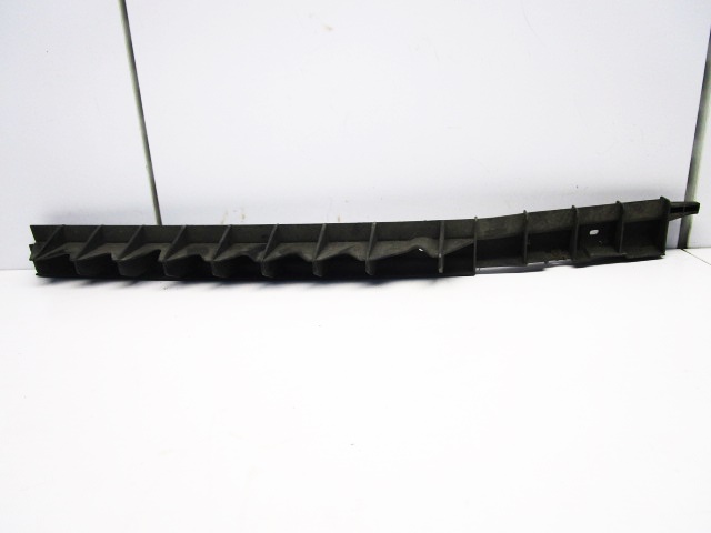 Купить Superb направляющая бампера задняя левый sedan 4d