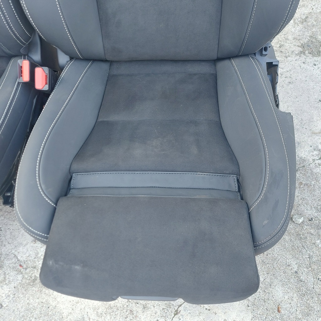 фото №9, Volvo xc40 lift салон сидіння передні сидіння правий лівий заднє сидіння спинка задня