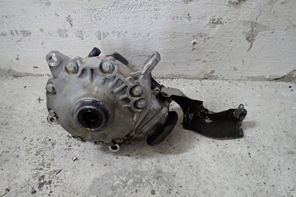 фото №1, Міст диференціал перед c-klasa w205 2.2 cdi a2053310900