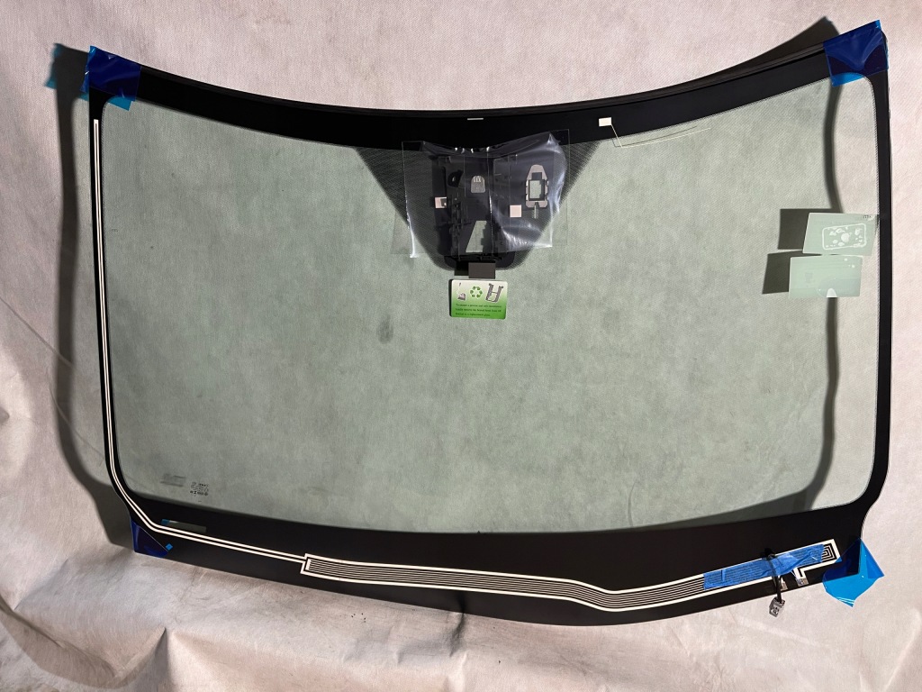 Lexus rx стекло передняя новая камера датчик подогрев acoustic hud po 2020- Оригинал