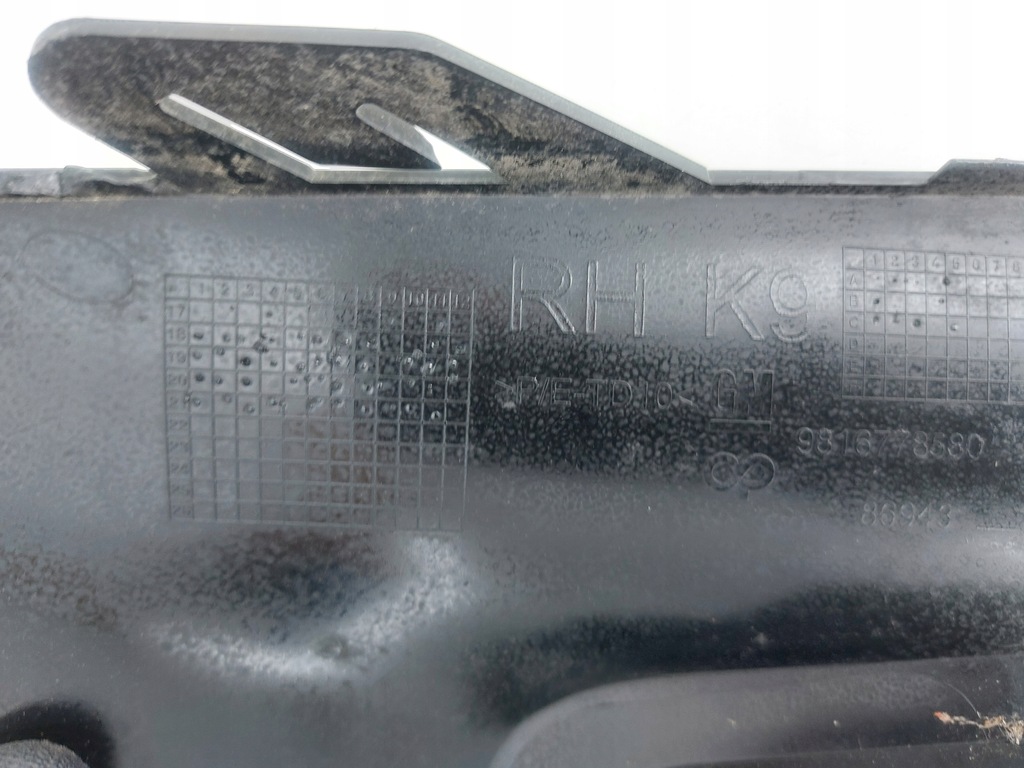 фото №10, Решітка бампера права opel combo e 18 - eu