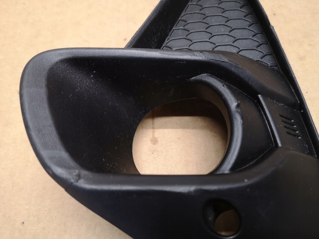 Opel corsa f gs line решётка бампера левая Цена