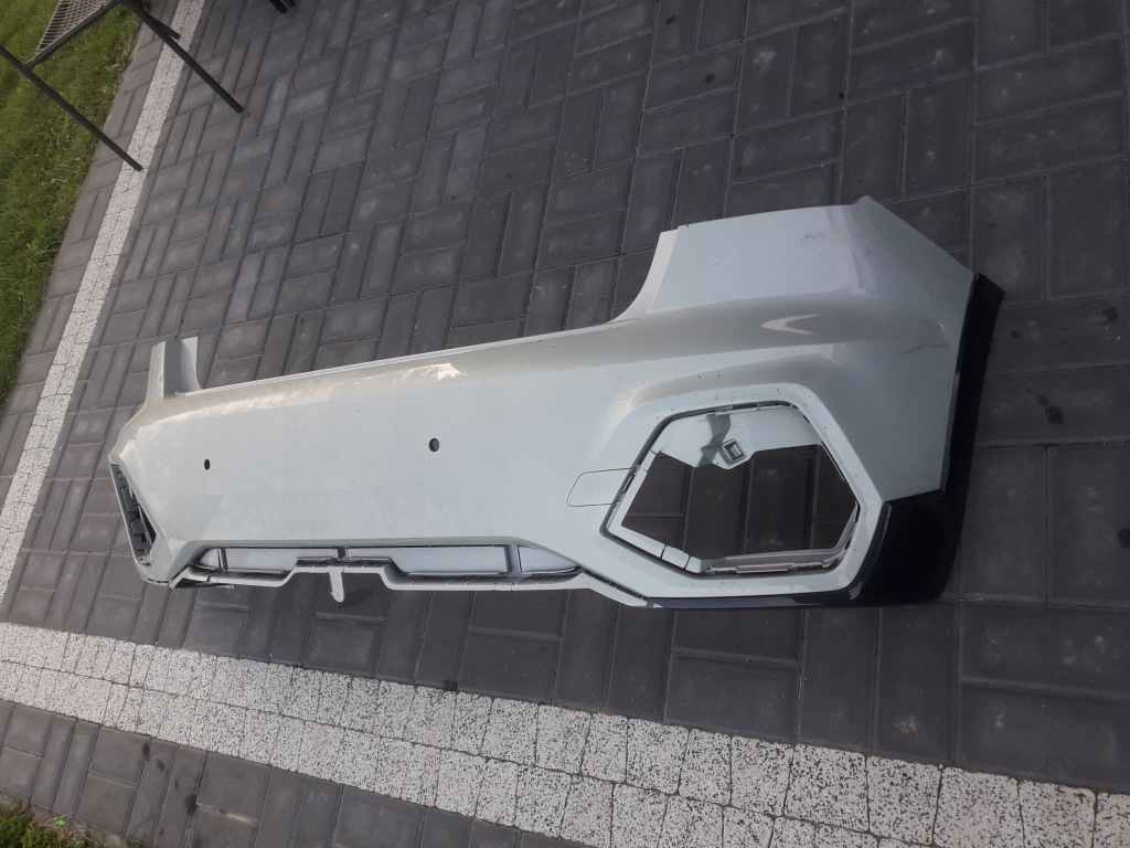 фото №1, Audi a1 2024-2025 бампер задняя + молдинг i заглушка оригинал 9917033