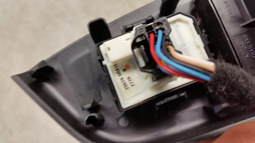 фото №8, Перемикач вікон дзеркал nissan micra v k14 euro