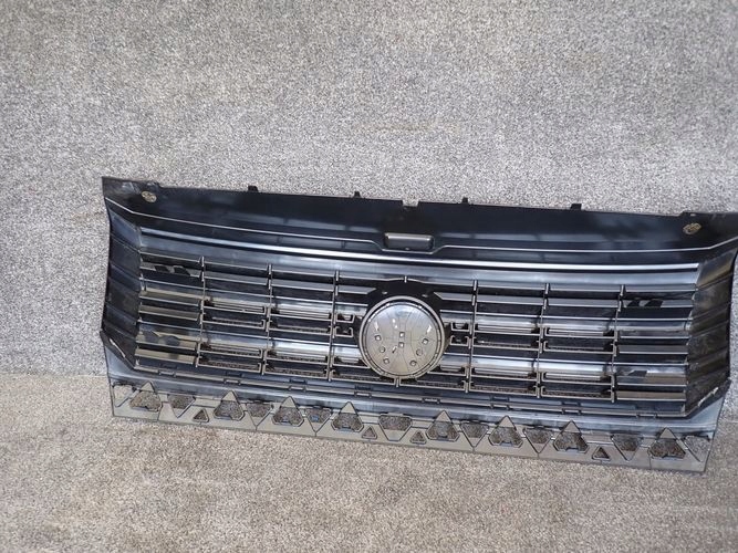 фото №12, Vw crafter ii 17- решётка радиатора решётка радиатора 7c0853653