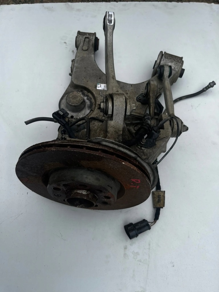 фото №1, Alfa romeo giulia поворотний кулак задня права важелі комплект