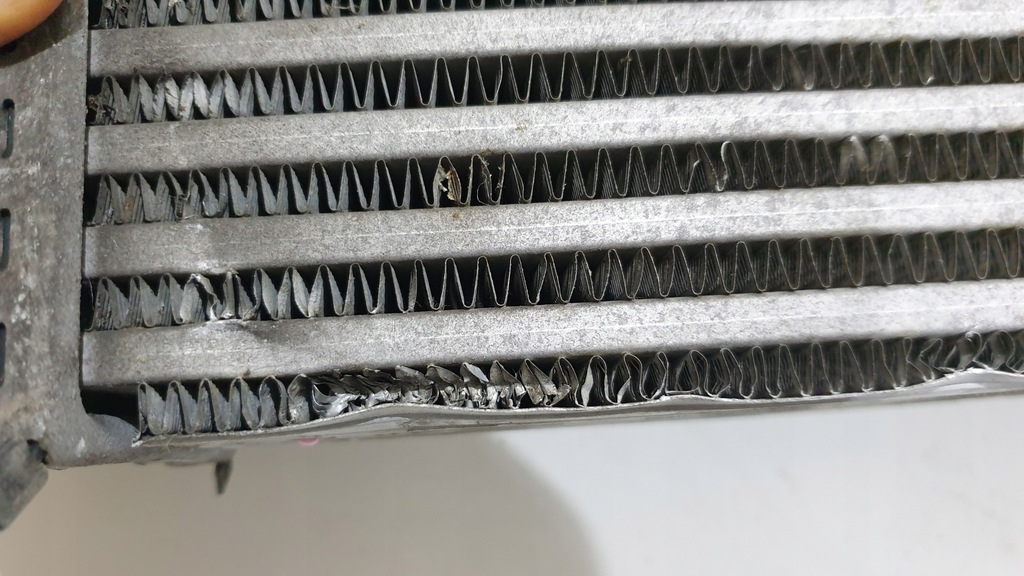 фото №7, Интеркулер радиатор воздуха suzuki swift vi