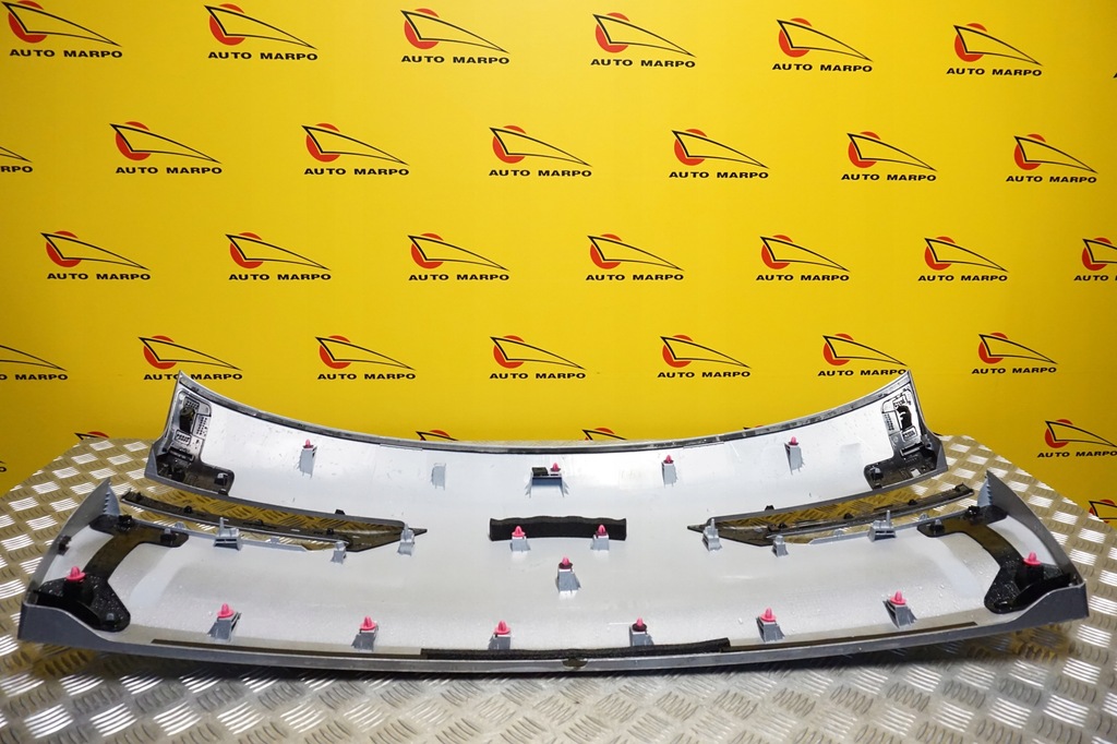 фото №12, Hyundai genesis gv70 2022 2023 2024 - накладка крышки багажника задняя usa