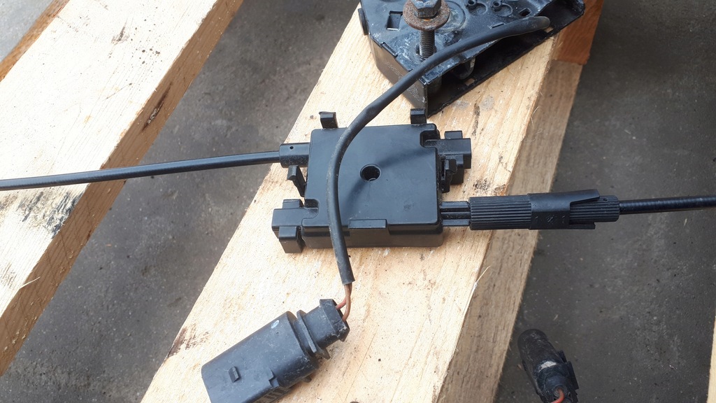 фото №9, S6 c7 a6 замок капот левый правый трос тросы a7 4g