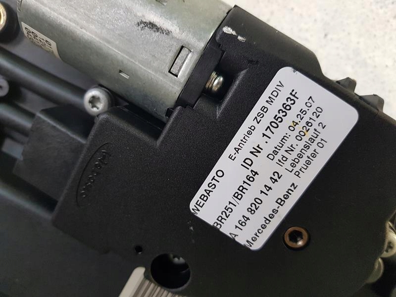 фото №6, Люк mercedes w251 a2517801029