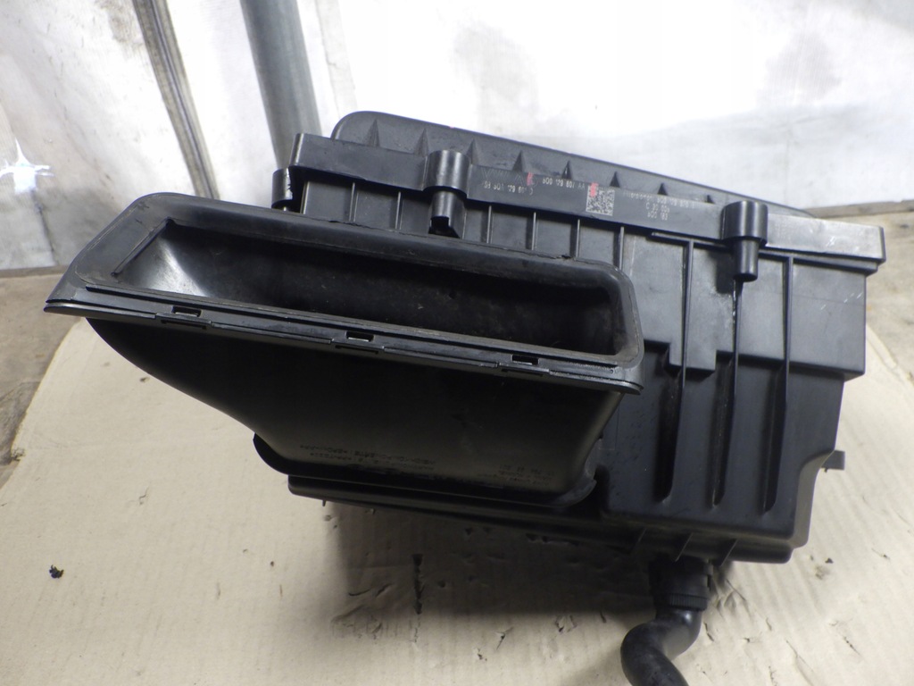 фото №6, Корпус фильтра воздуха vw skoda audi vw touran iii 2.0tdi