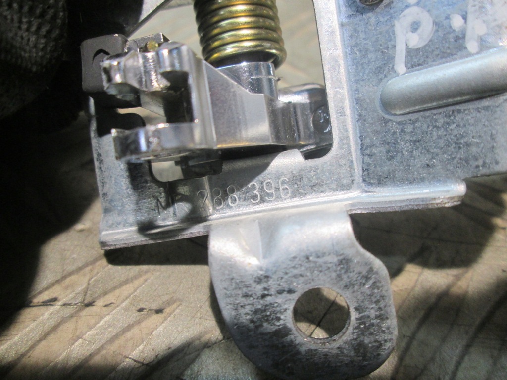 фото №8, Ручка права перед = задня внутрішня mitsubishi space star mr288396