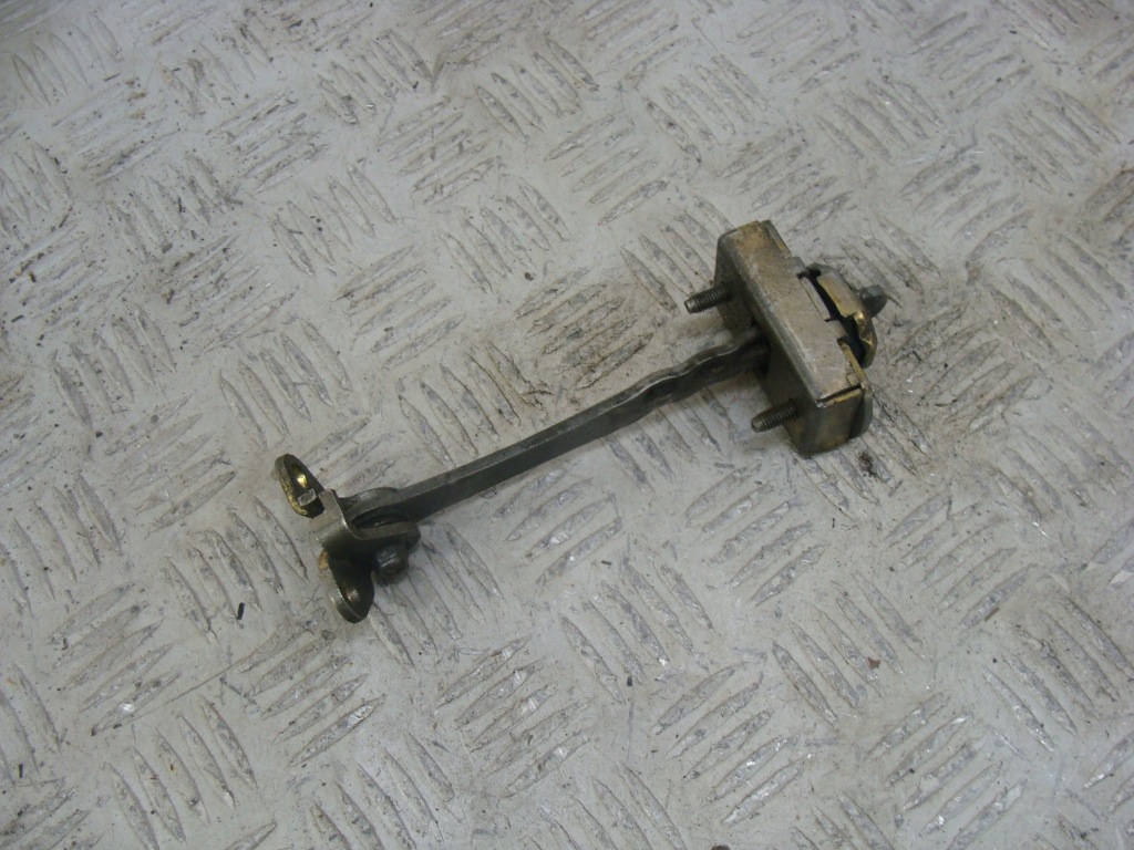 Купить Mercede sprinter 901 ограничитель дверь a917200716