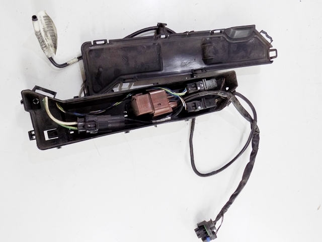 фото №5, Citroen c5 iii 08r 2.0 коробка корпус реле 9653051380
