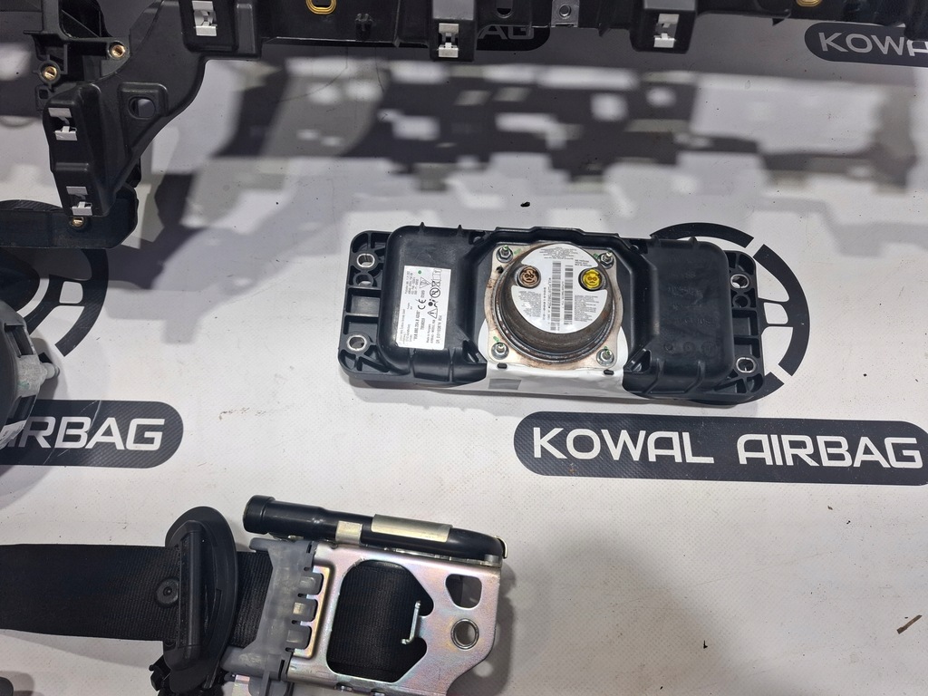 фото №9, Porsche macan 95b przed lift білий nić панель приладів консоль подушка безпеки ремені оригінал